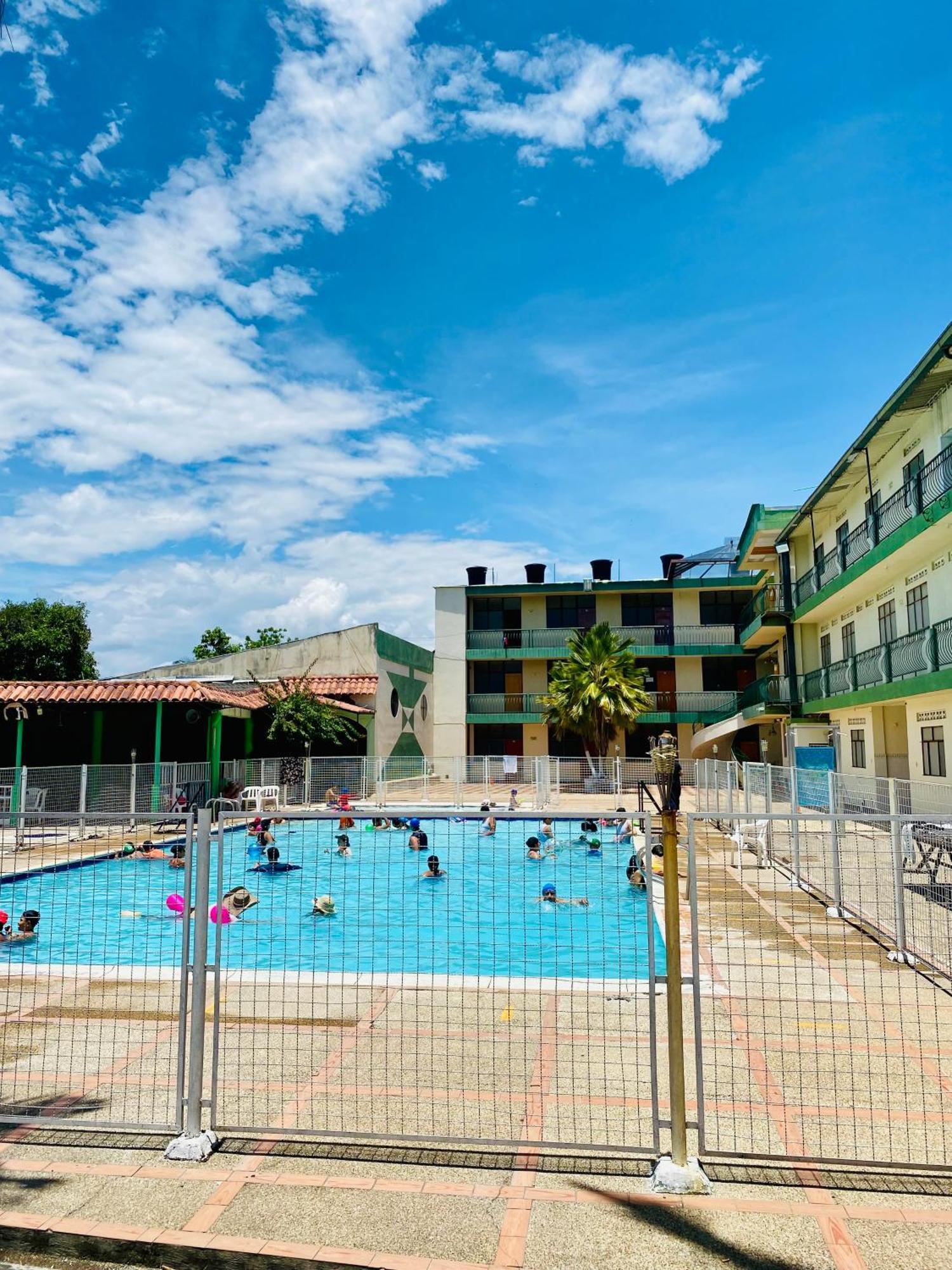 Hotel Club Vacacional Copen Tocaima Exterior foto